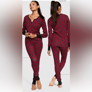 🎁Victoria’s Secret thermal pajama set with 🎁 panty🎁